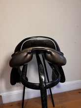 Load image into Gallery viewer, John Whitaker pony Jump