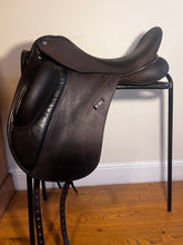 Load image into Gallery viewer, Custom Saddlery Dressage - As New