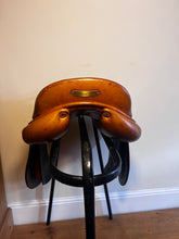 Load image into Gallery viewer, Butet Doublée Double Flap Jump