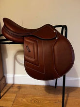 Load image into Gallery viewer, Renaissance Double Flap