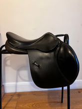 Load image into Gallery viewer, John Whitaker pony Jump
