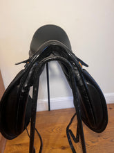 Load image into Gallery viewer, Fusion Dressage Saddle
