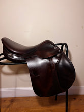 Load image into Gallery viewer, Prestige Jump saddle 17’
