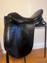 Load image into Gallery viewer, Crown Saddlery Dressage
